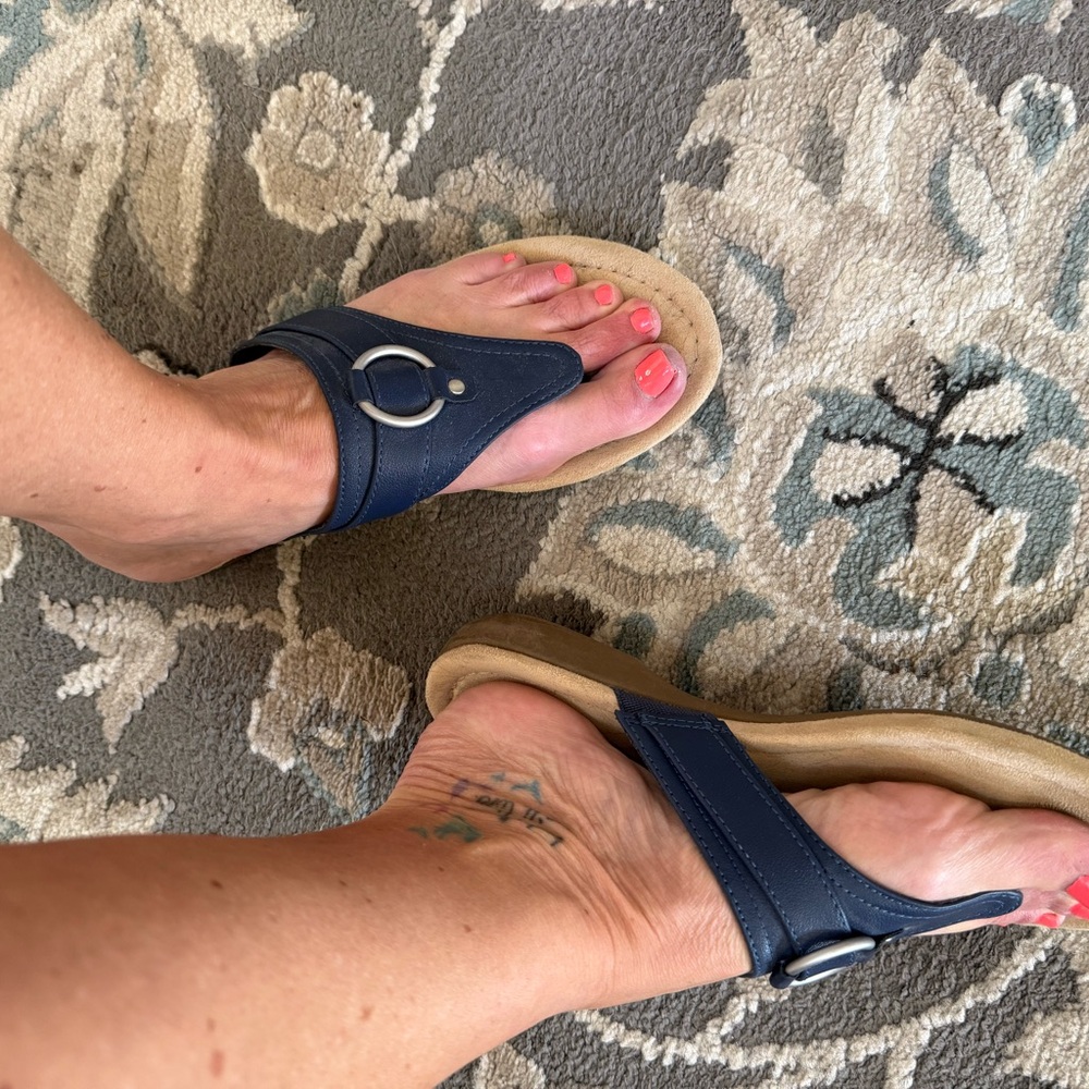 St. John's Bay Women's Navy Blue and Tan Sandals - Picture 6 of 6